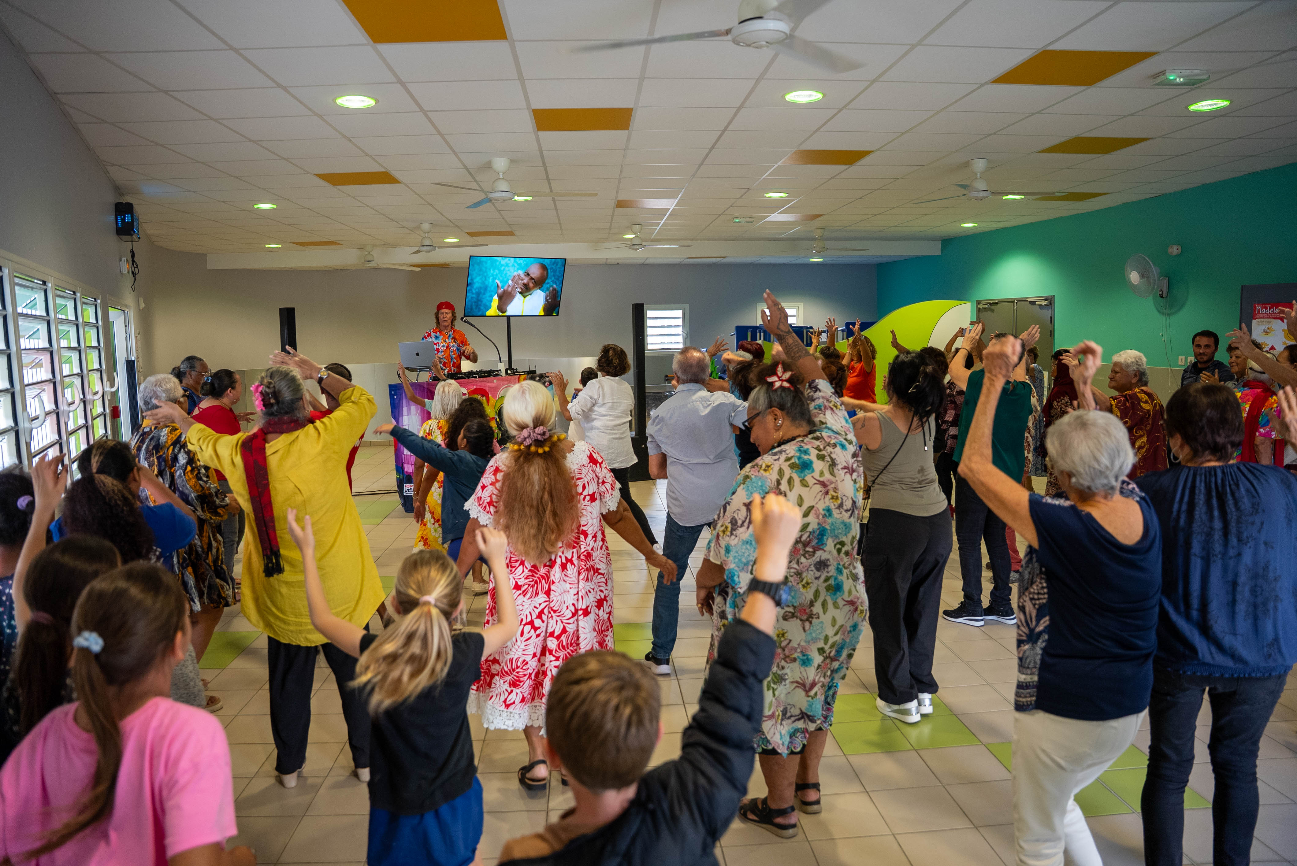 Thé dansant Séniors Juin-05.jpg