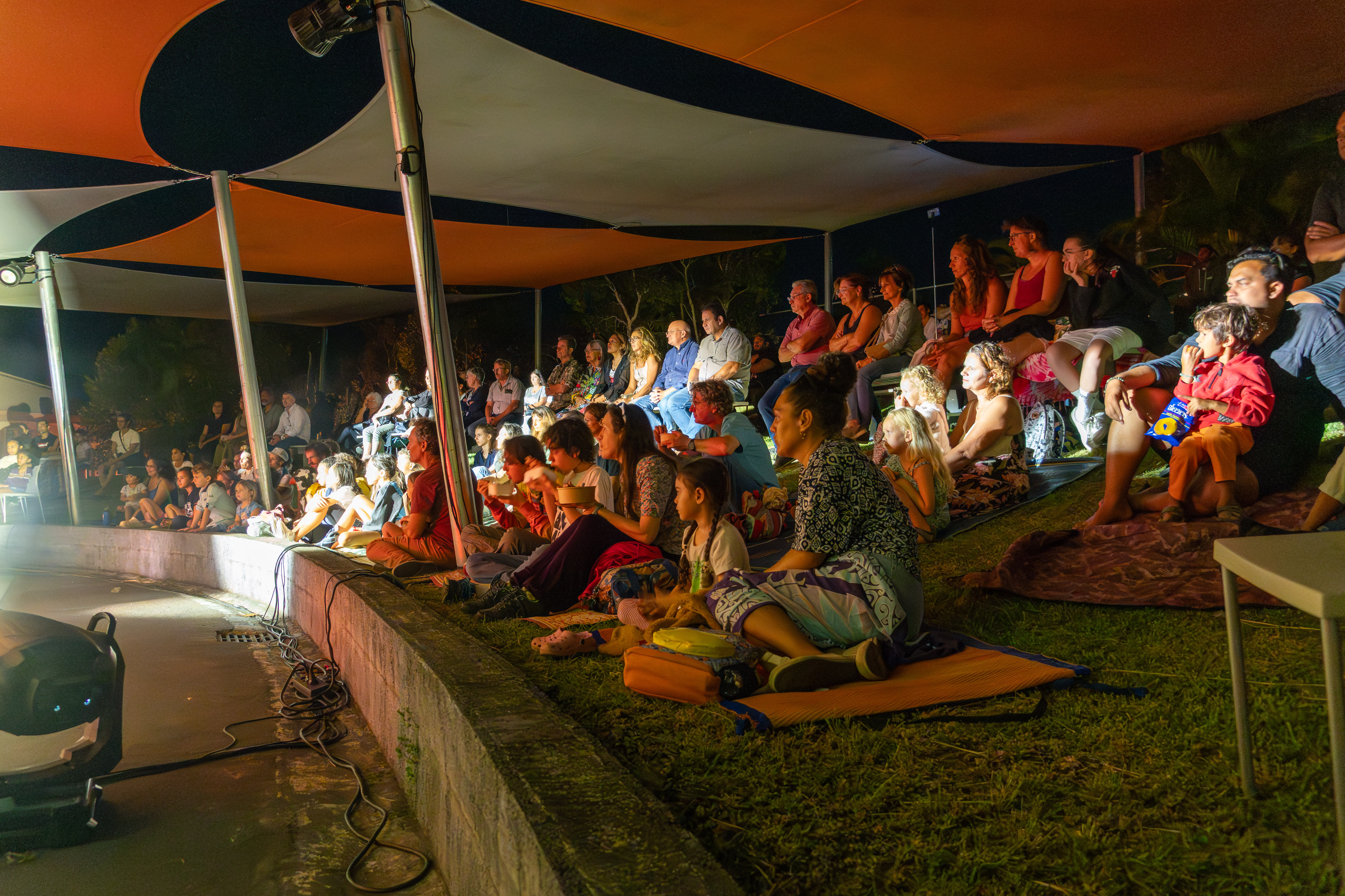 MDD - Spectacle Flower-09.jpg