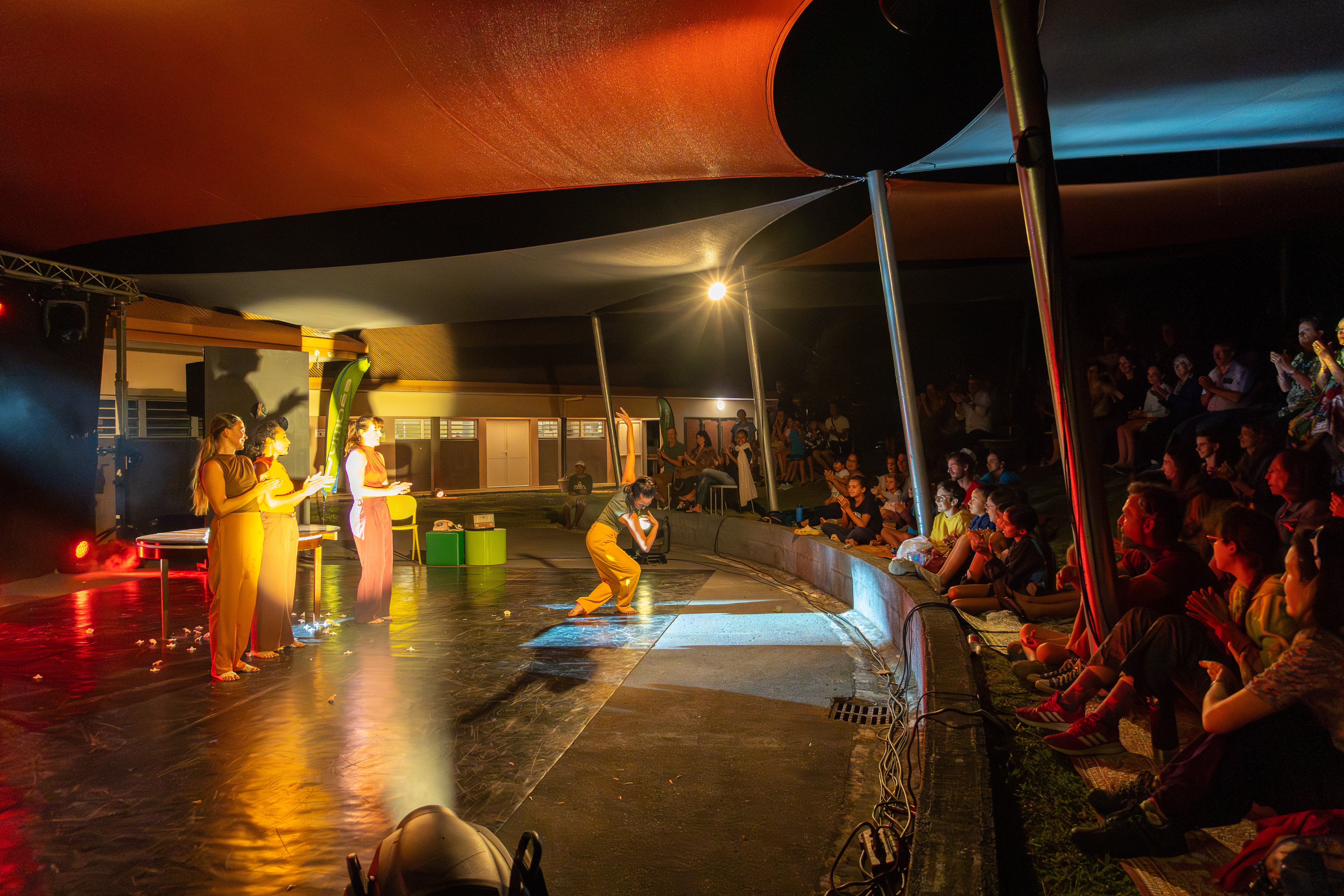 MDD - Spectacle Flower-65.jpg