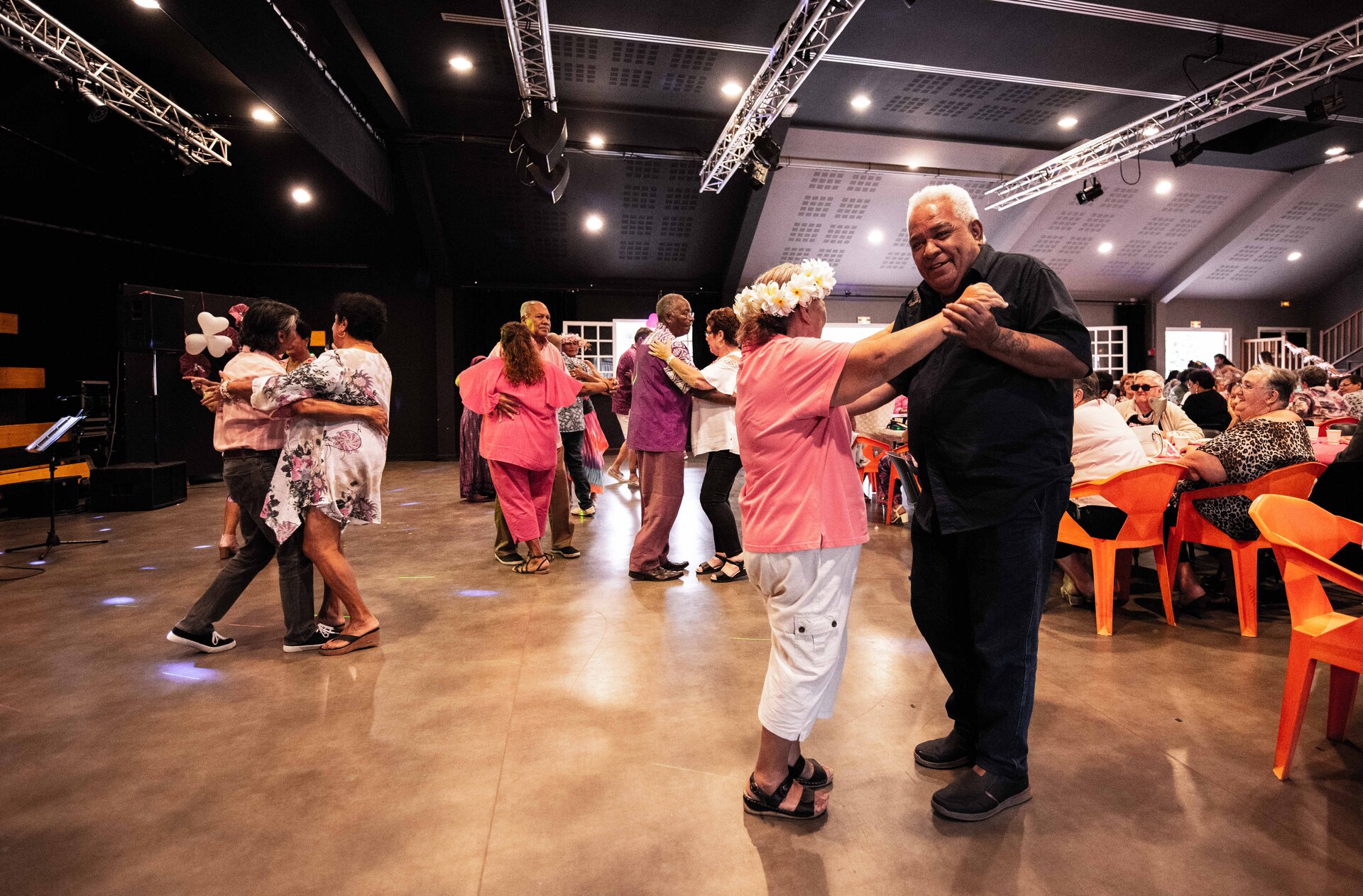 1628467328-the-dansant-senior-36.jpg