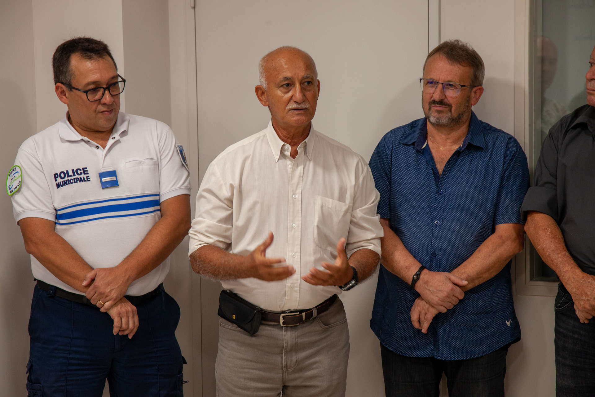 1651461306-13.jpg