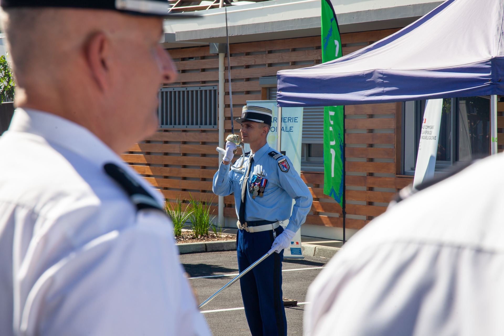 1651700982-4.jpg