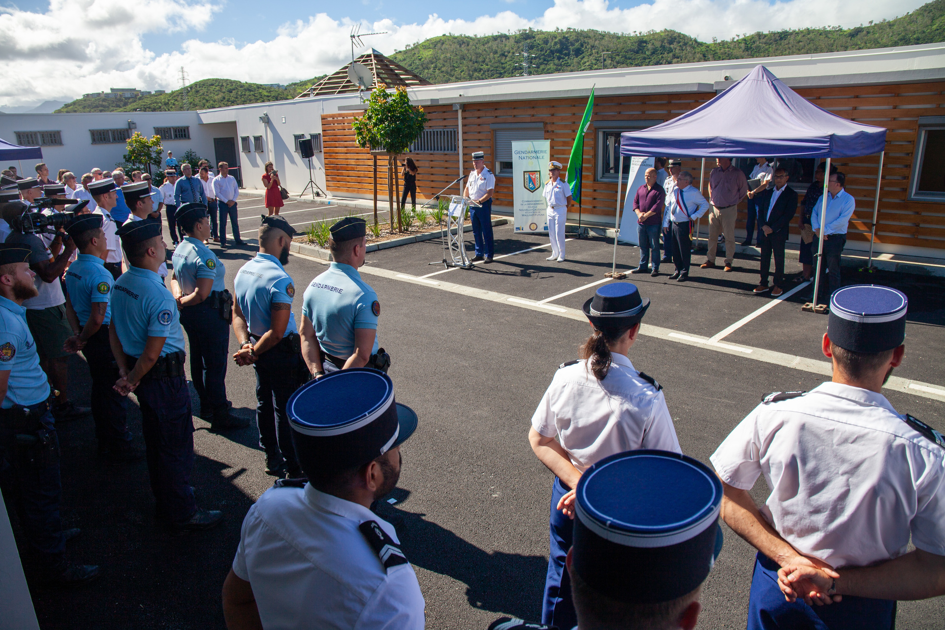 1651701812-19.jpg