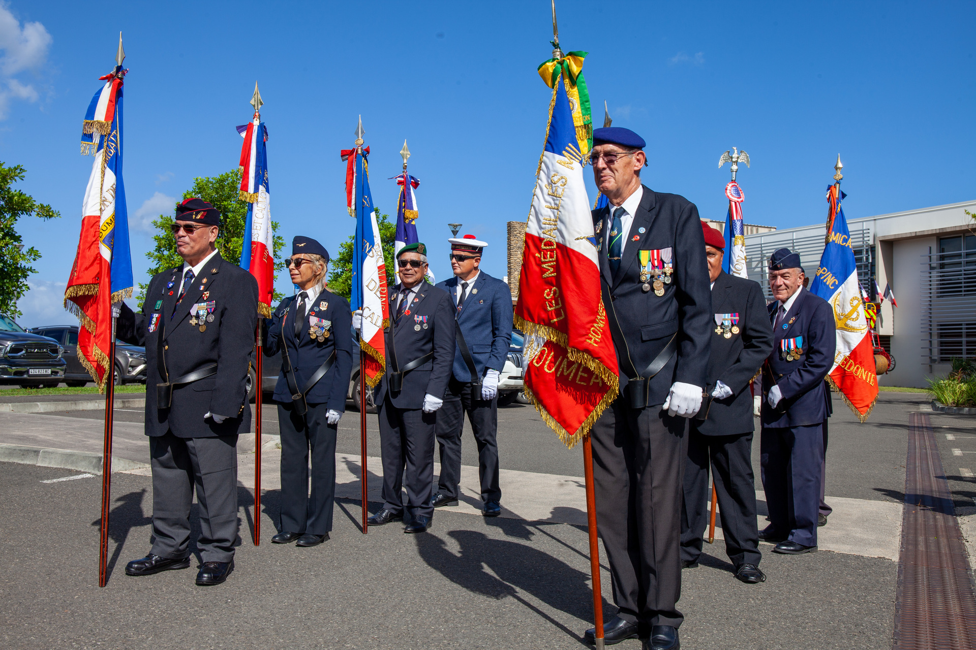 1652321671-19.jpg