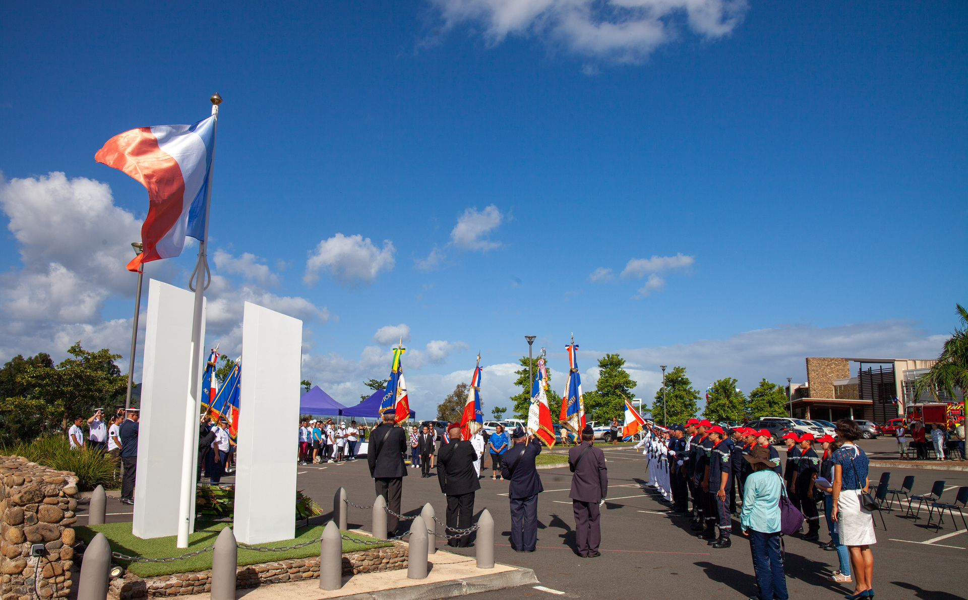 1652326230-75.jpg