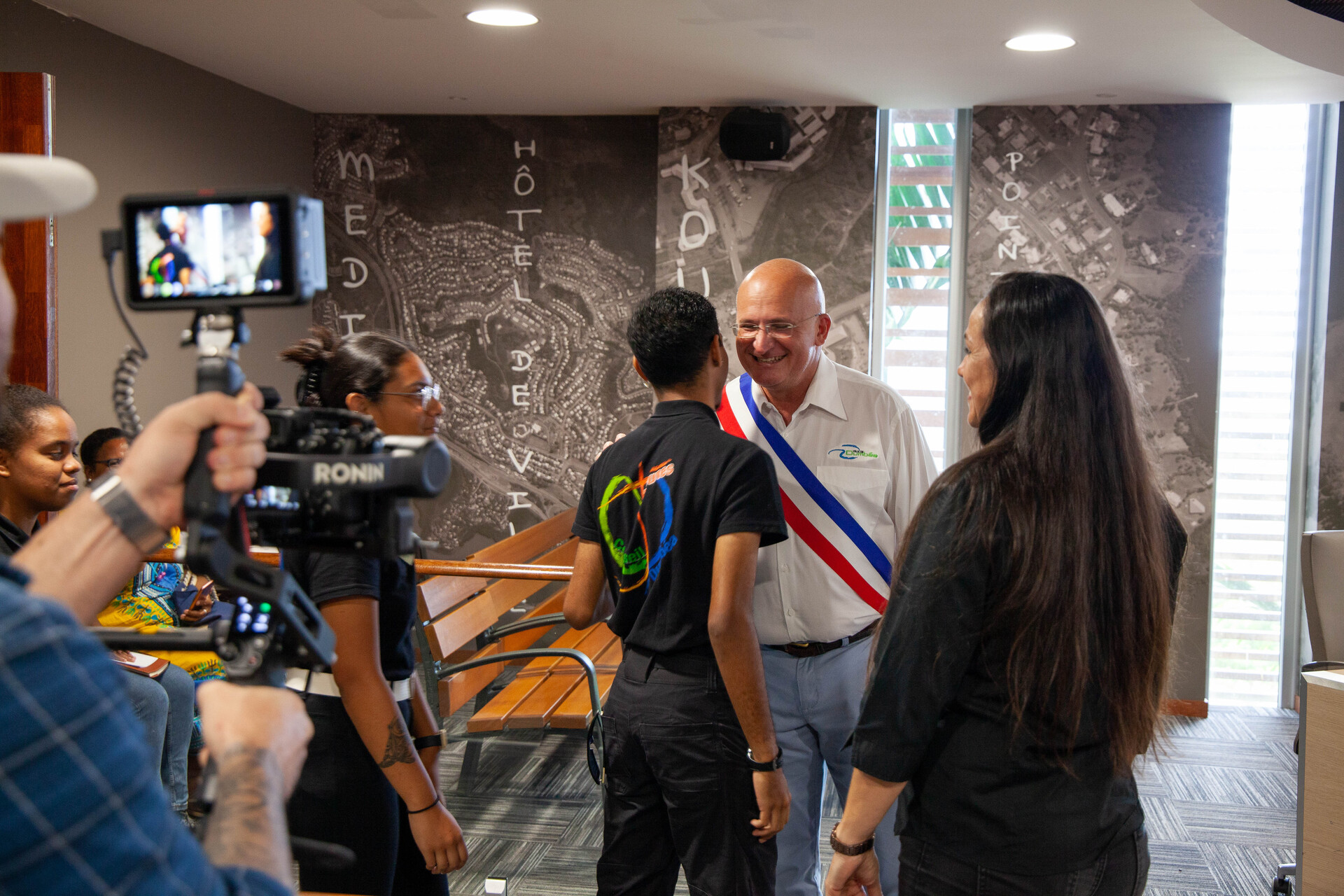 1700545571-5.jpg