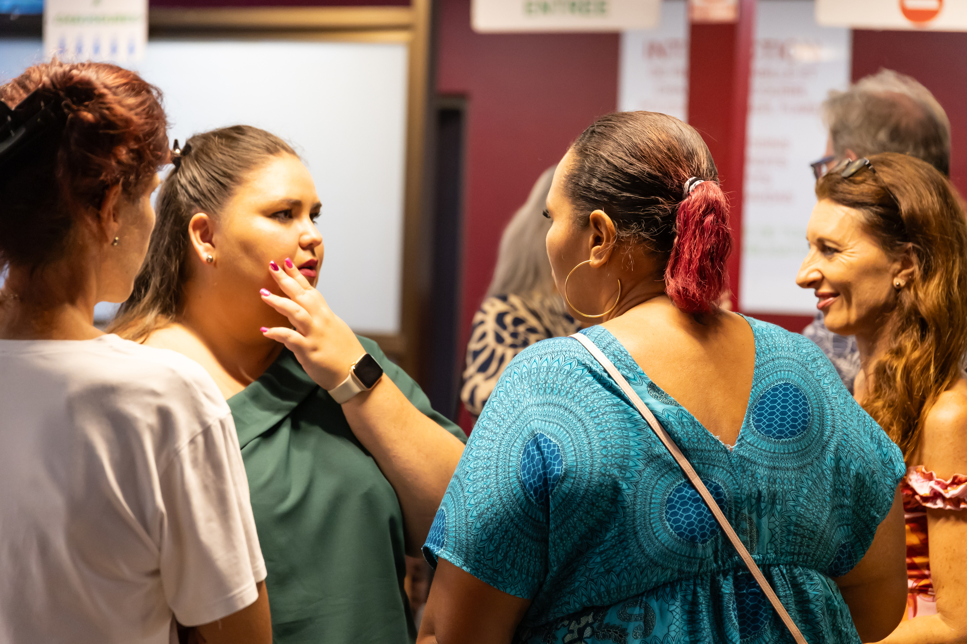 1710802338-inauguration-expo-femmes-1-hd-6.jpg