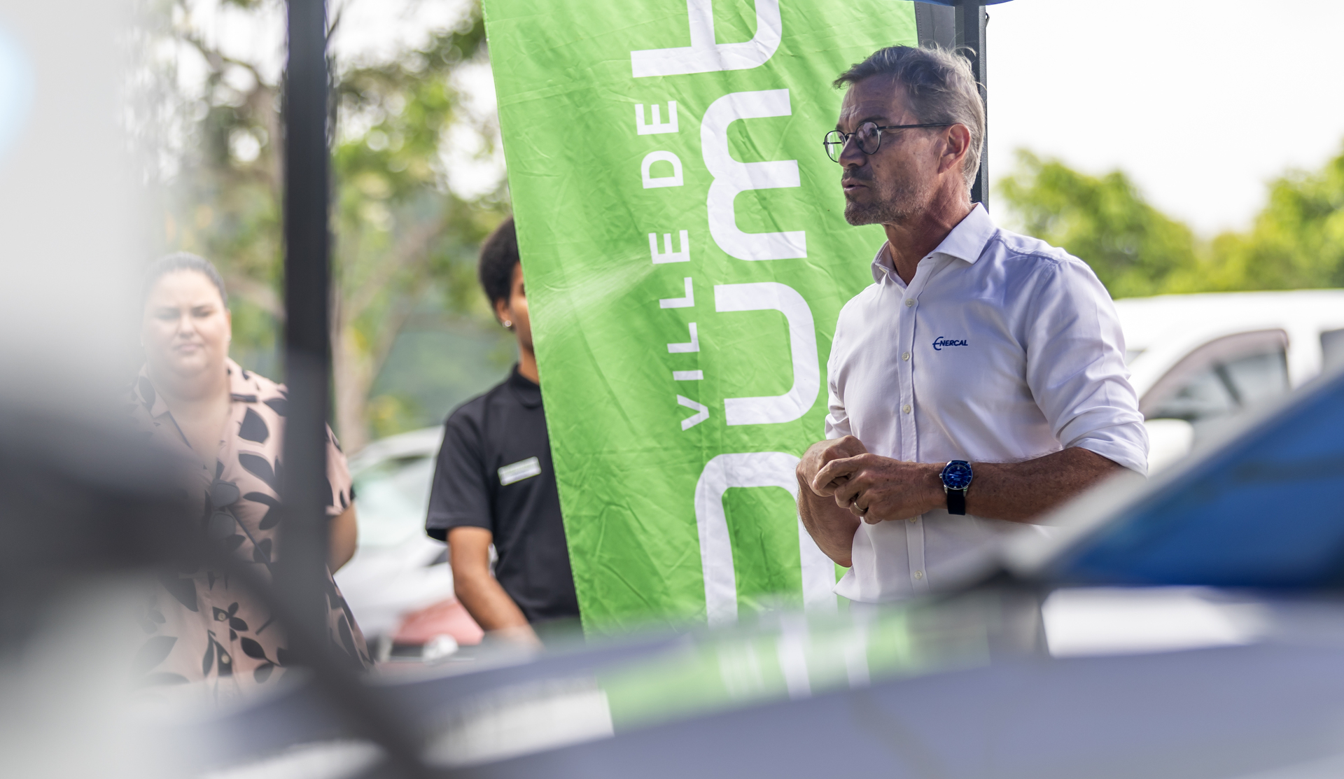 1712548323-inauguration-bornes-enercal-6.jpg