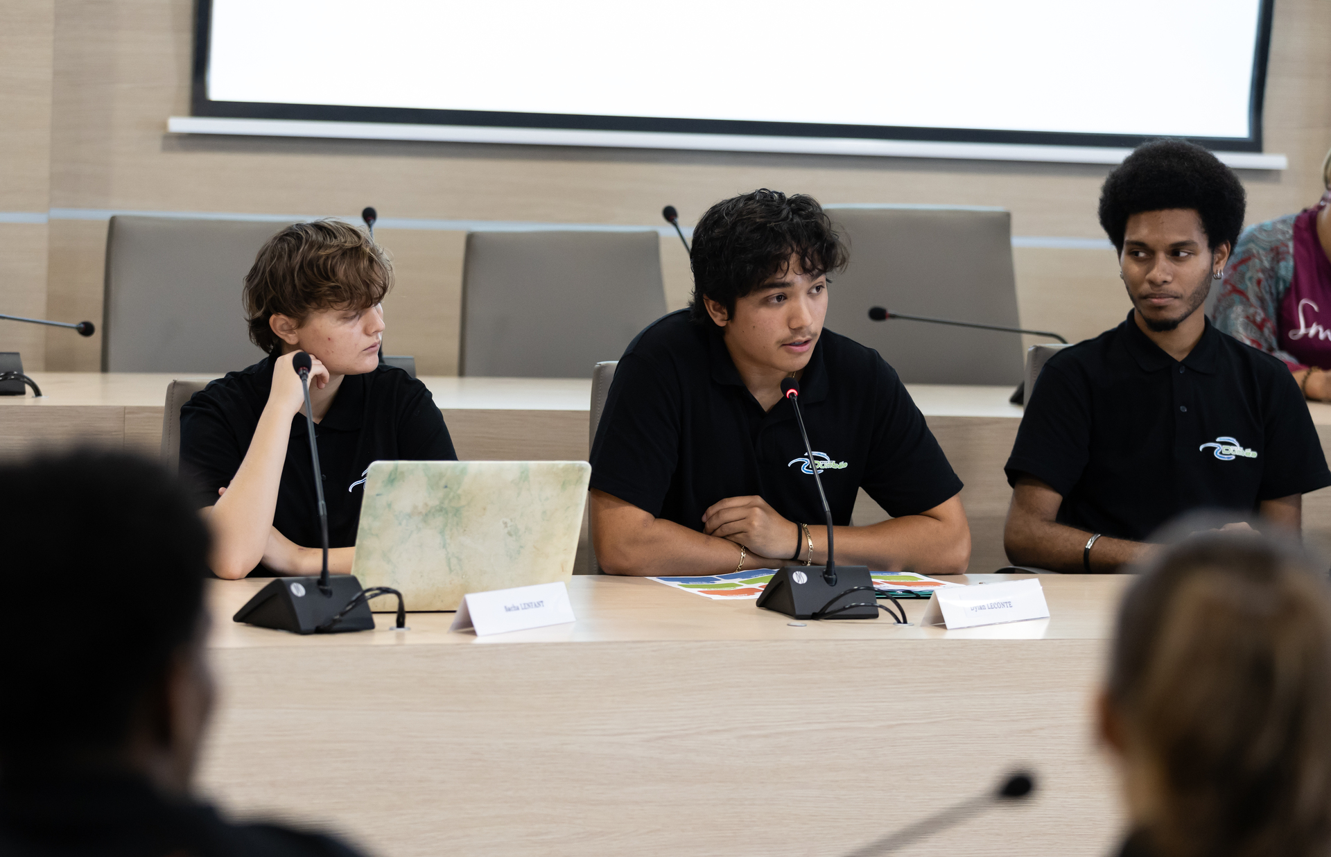 1713910782-conseil-jeunes-10.jpg
