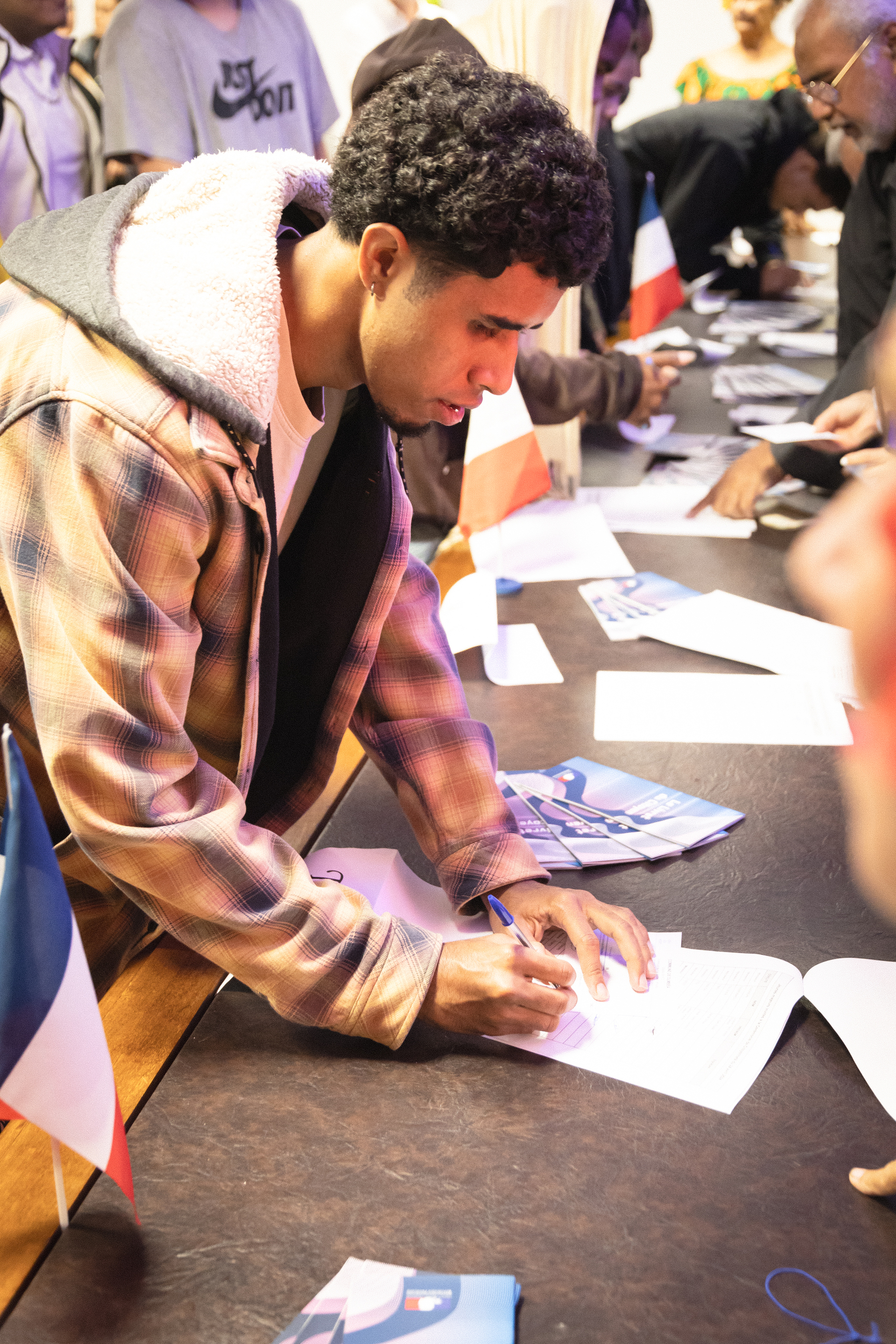 1714046464-ceremonie-remise-cartes-electorales-17.jpg