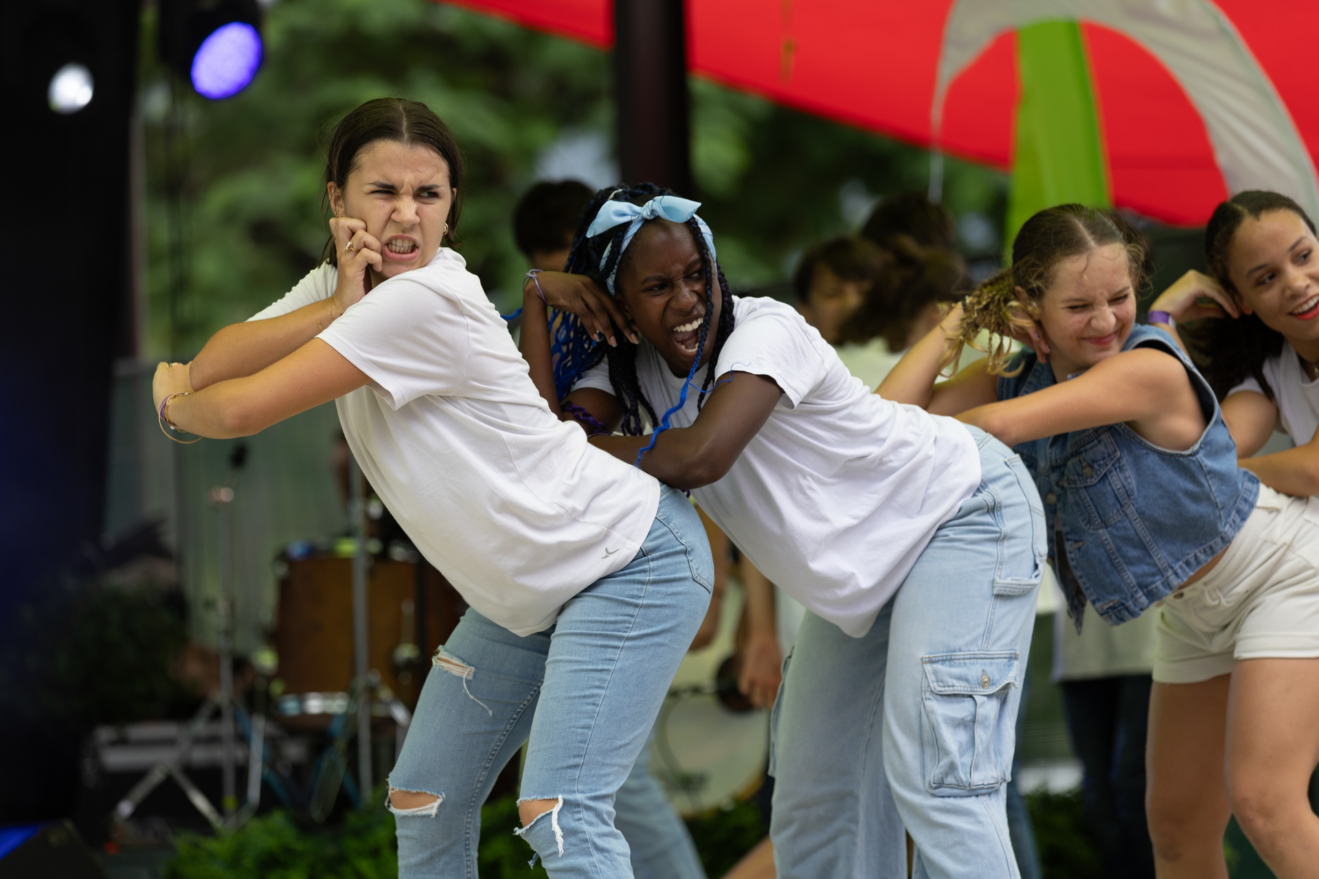 1714449274-fete-dumbea-samedi-92.jpg